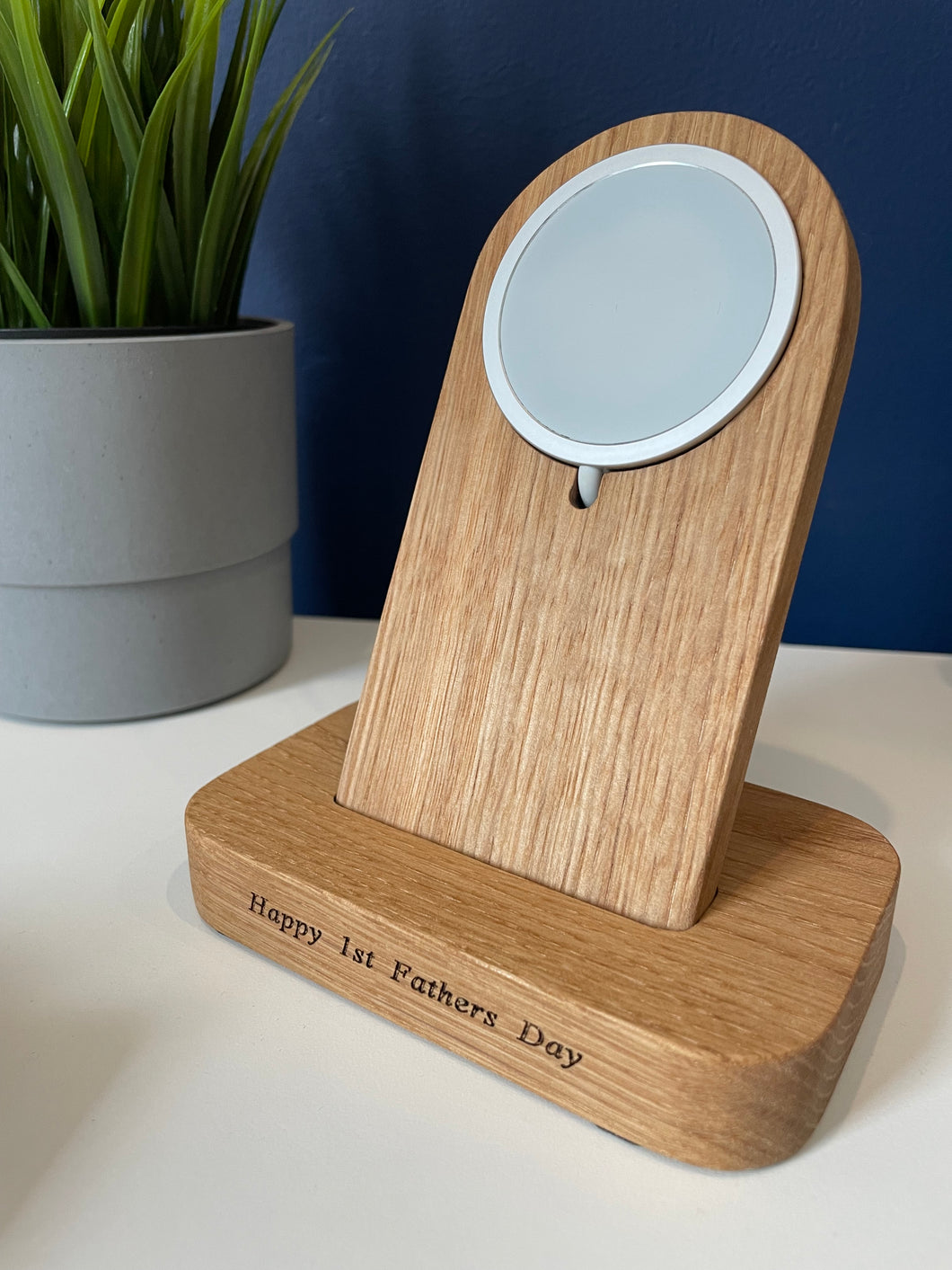 iPhone MagSafe charging stand, wooden docking station, Qi2 wireless charging