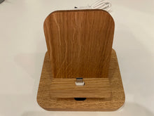 Personalised phone charging stand USB-C - iPhone, Samsung, Pixel docking station