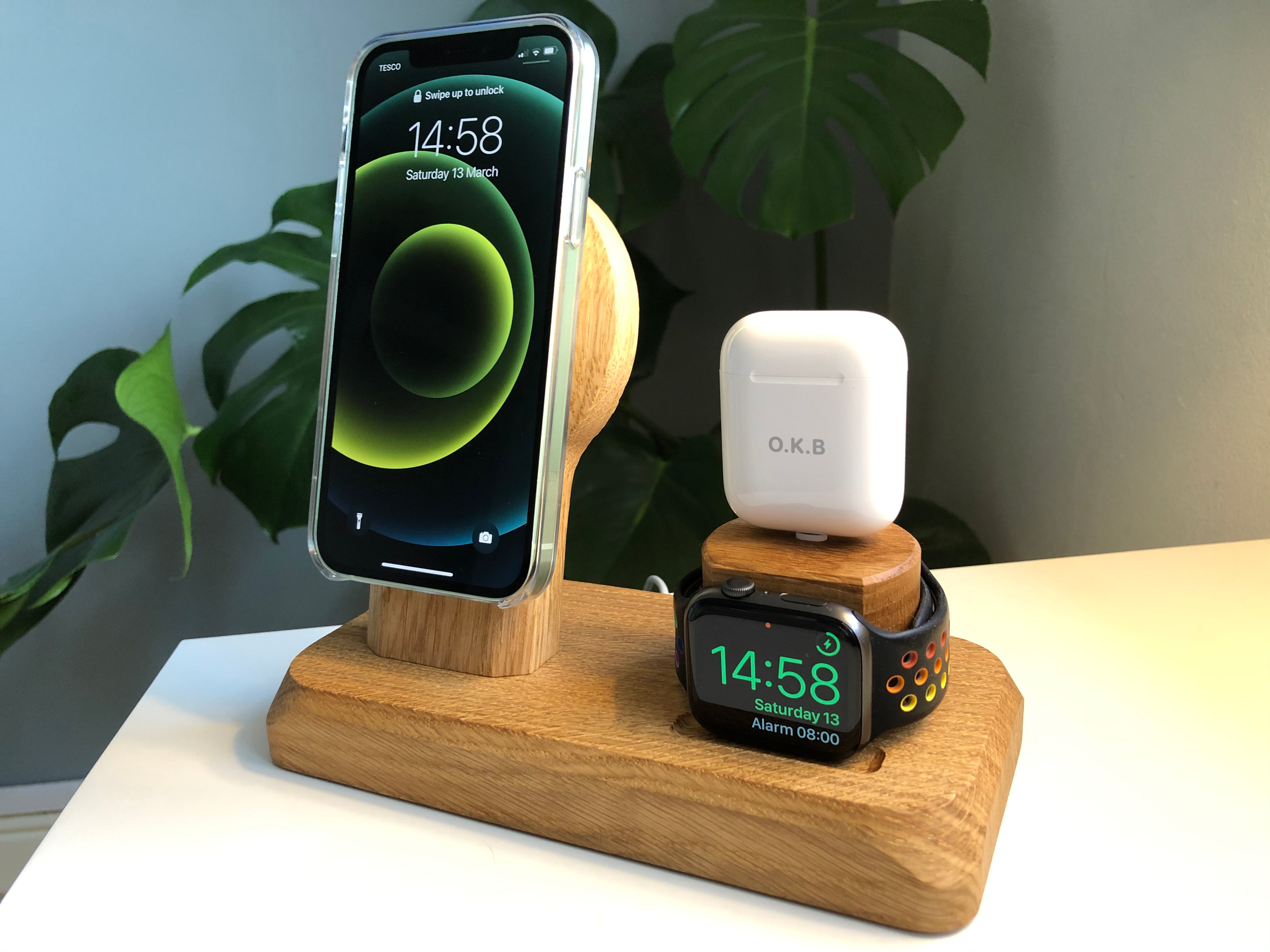 Iphone 11 With Airpods Tesco WD 01 QI Dock For Apple IPhone